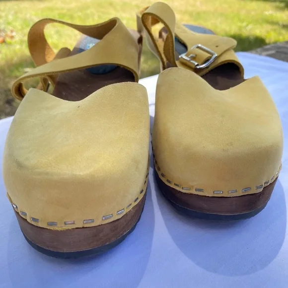 Lottas High Wood Mary Jane Clogs Yellow Size 39 (US8.5) - Picture 4 of 9
